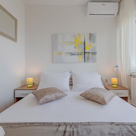 Apartments By The Sea Slatine, Ciovo - 11047 Habitación foto
