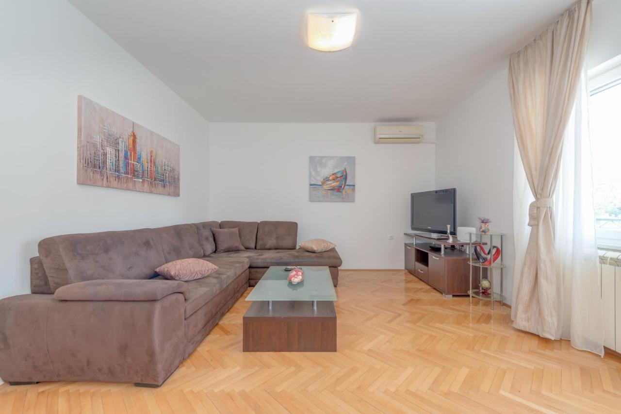 Apartments By The Sea Slatine, Ciovo - 11047 Exterior foto