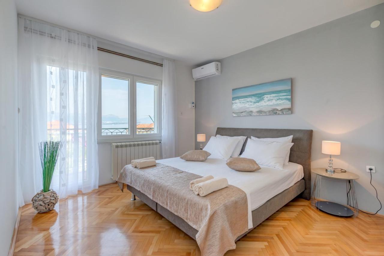 Apartments By The Sea Slatine, Ciovo - 11047 Exterior foto