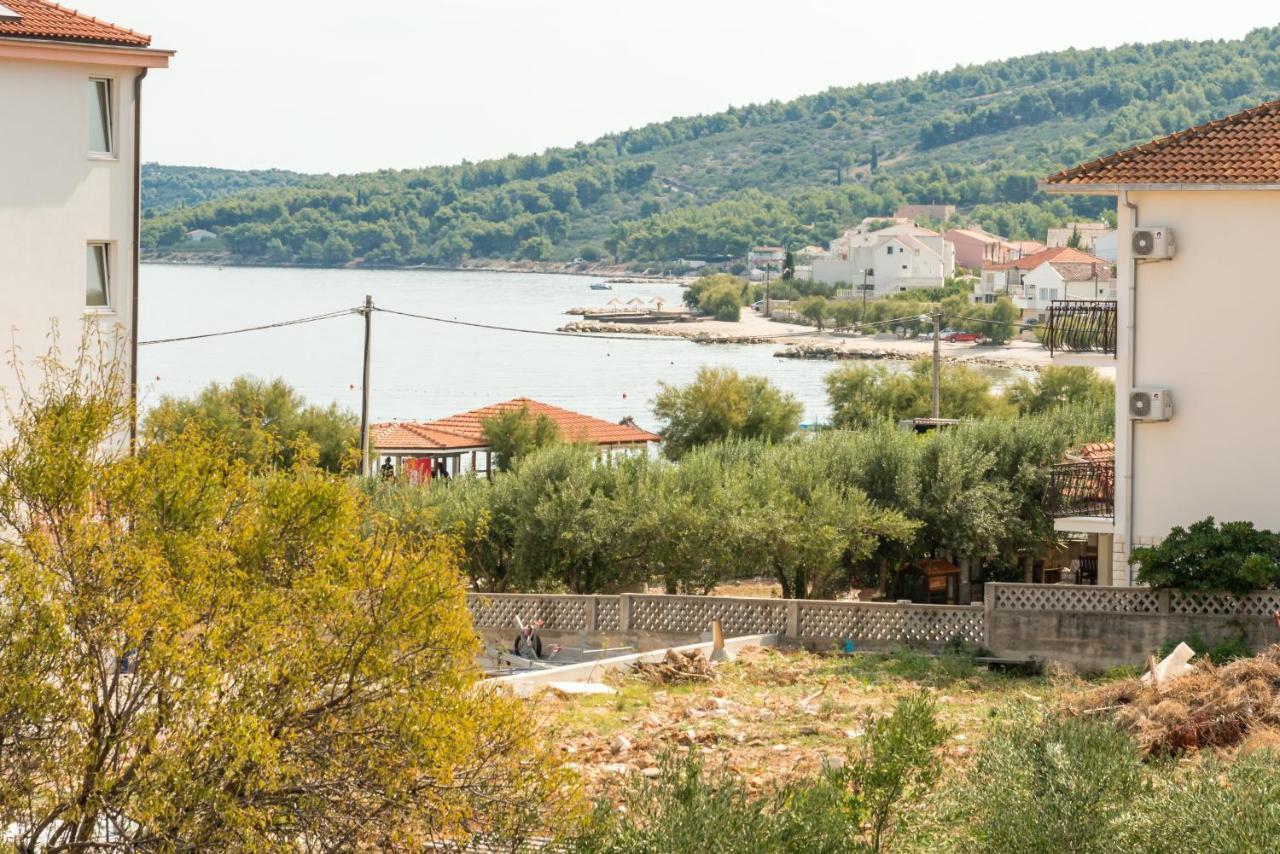 Apartments By The Sea Slatine, Ciovo - 11047 Exterior foto